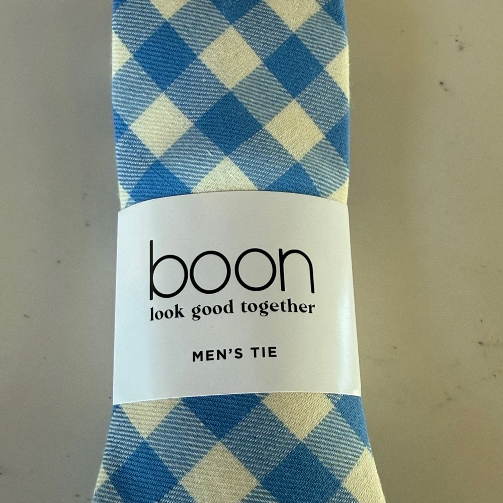 BOON Men’s Tie Daybreak Plaid Color Blue and cream